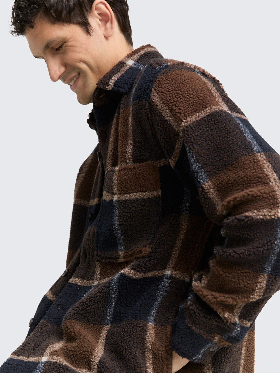 teddy-overshirt mit karomuster