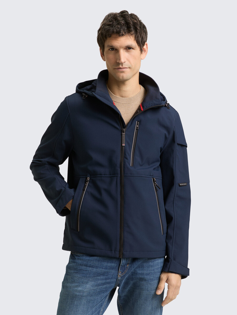 softshelljacke mit kapuze