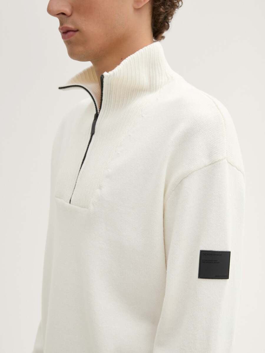 lässig geschnittener strickpullover von troyer