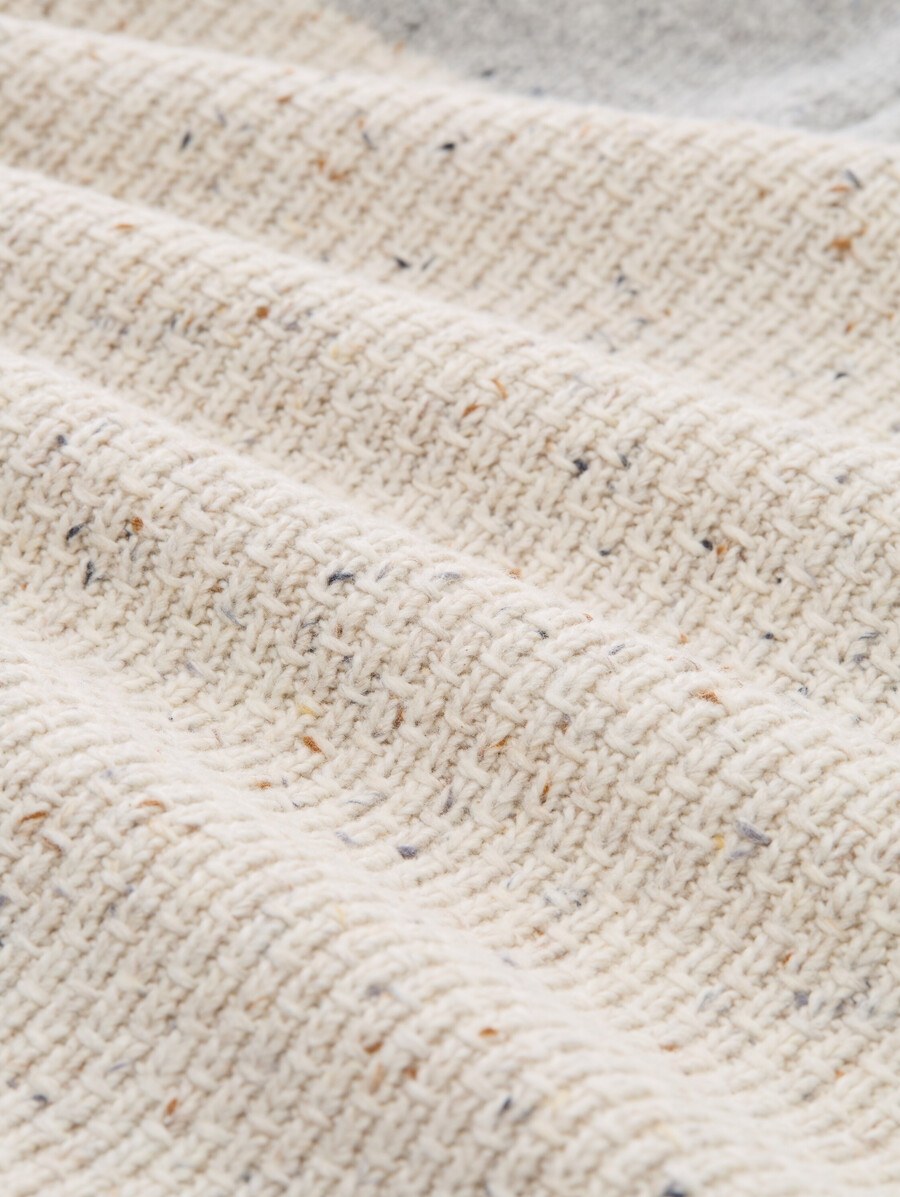 troyer strickpullover mit verschiedenen texturen