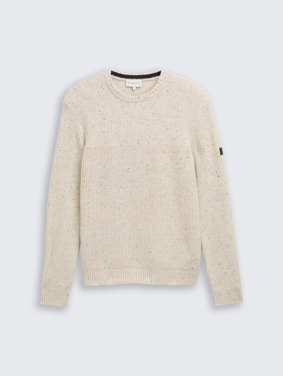 strickpullover mit verschiedenen texturen