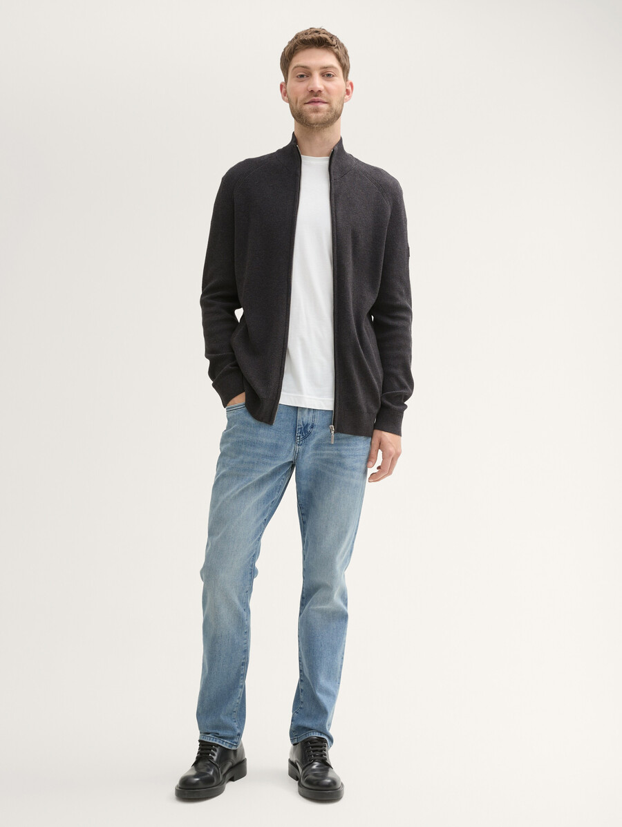 strukturierte strickjacke