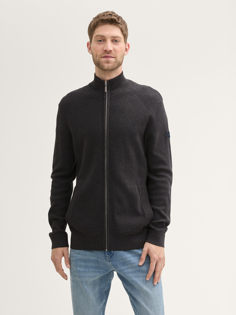 strukturierte strickjacke