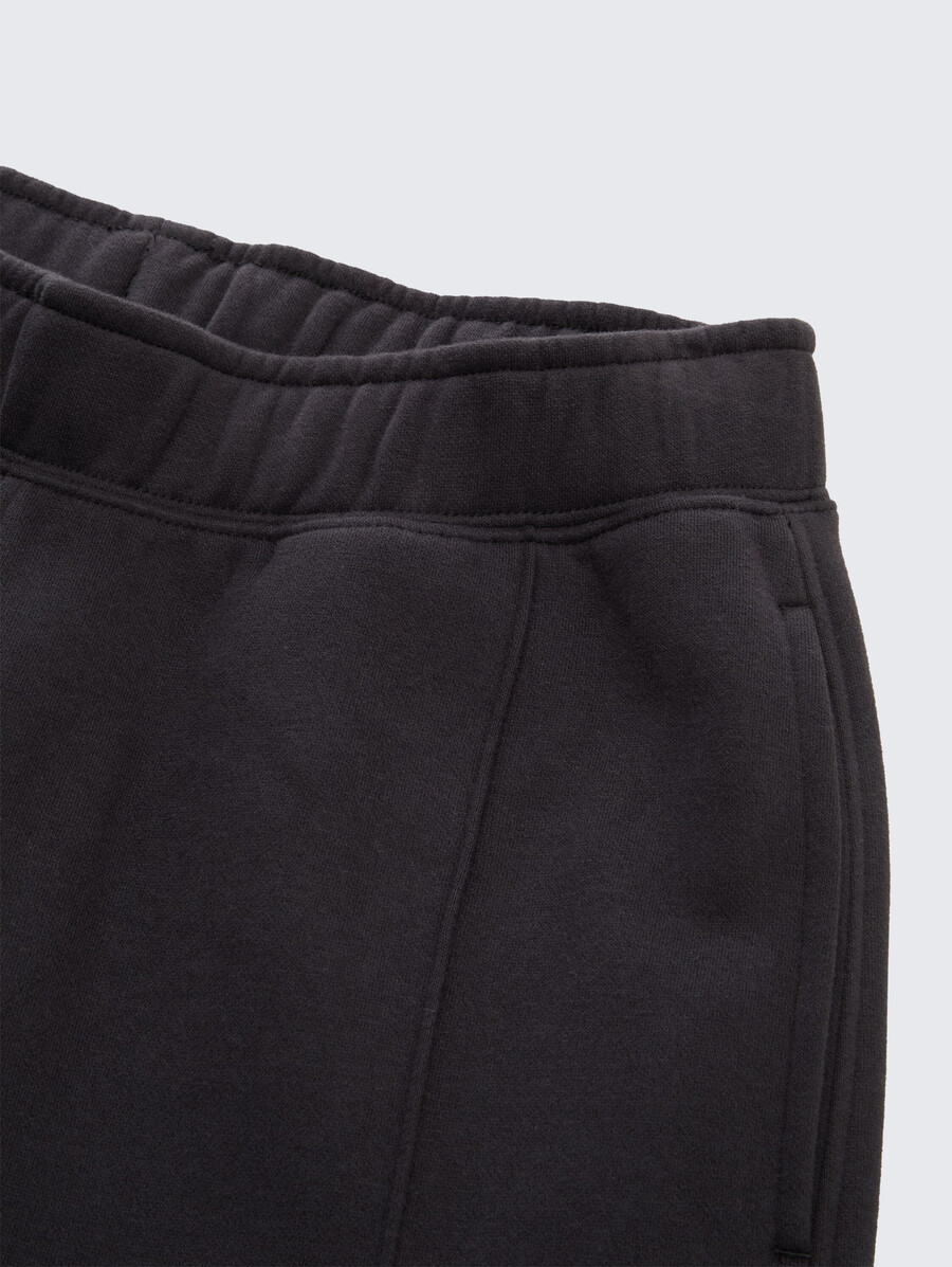 jogginghose mit zierfalten