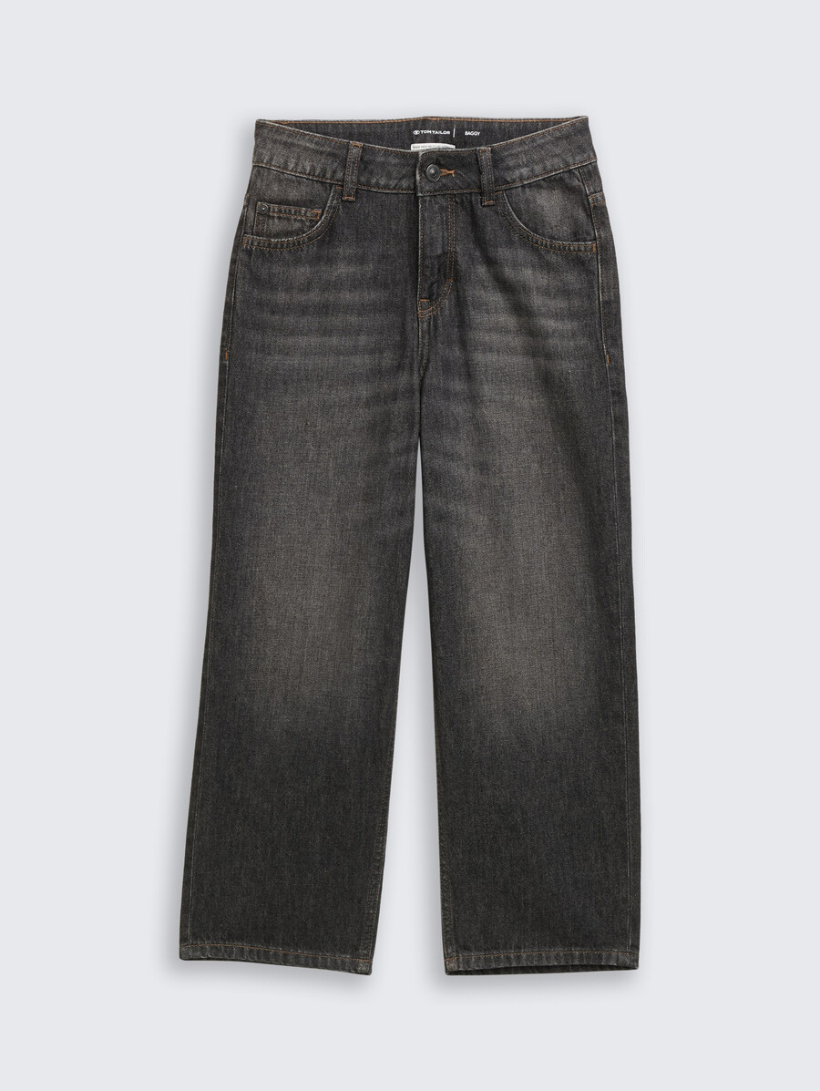 baggy jeans