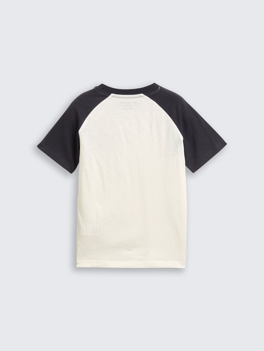 raglan-t-shirt mit aufdruck