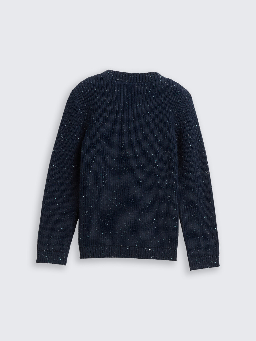 gestrickter pullover aus noppengarn