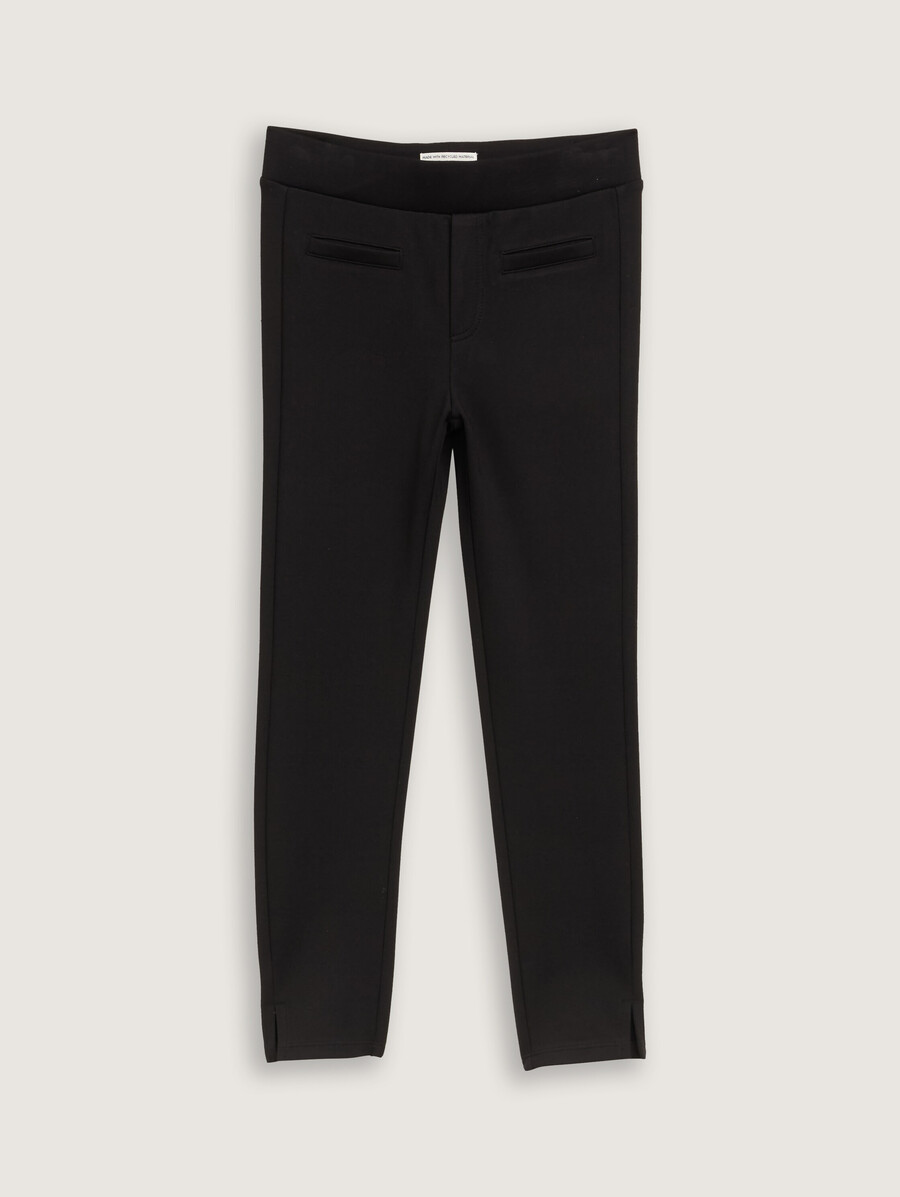 eng anliegende leggings mit weichem futter