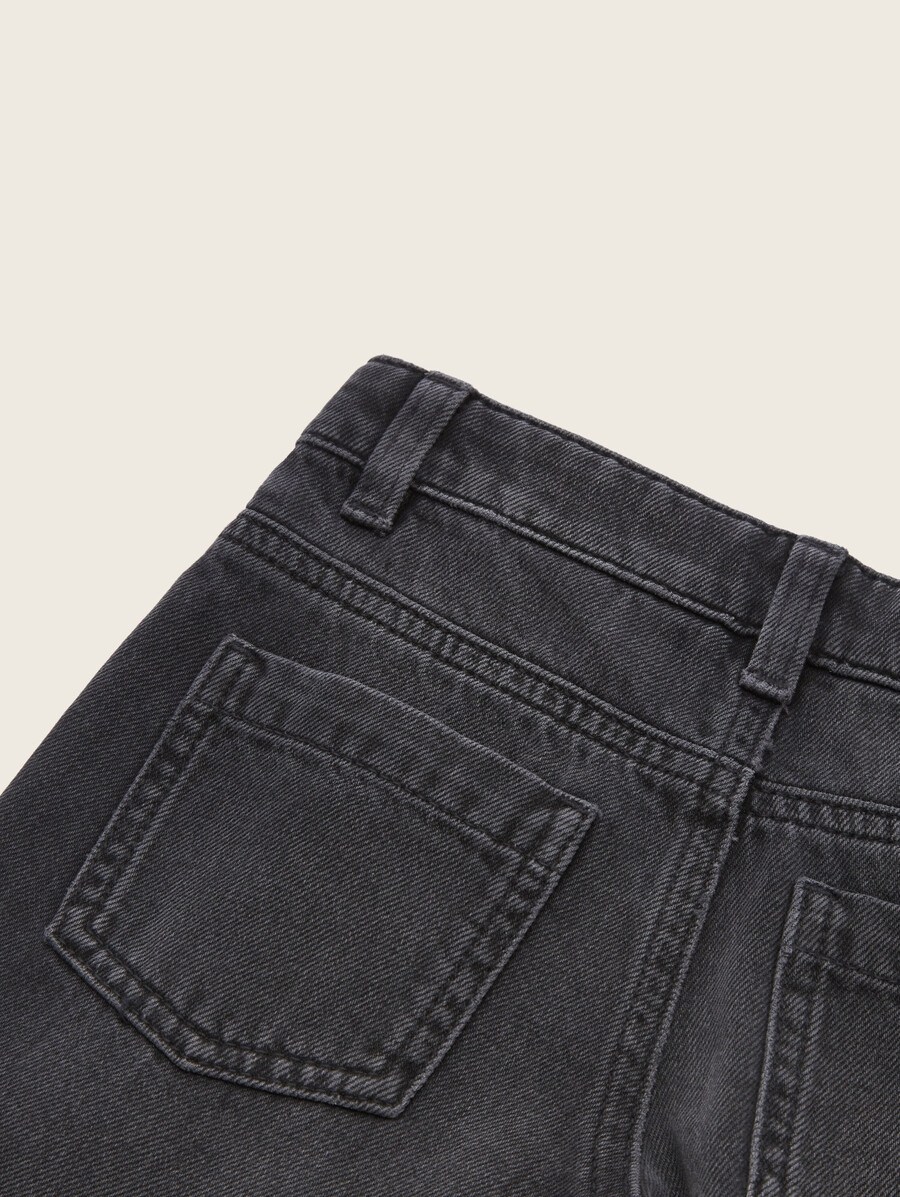 jeans aus recycelter baumwolle